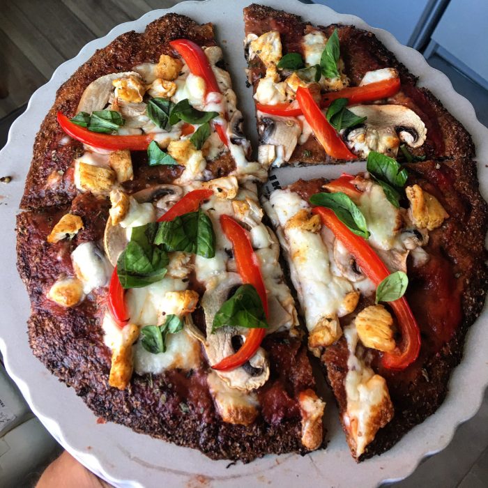 Dietetyczna pizza bez mąki- wysokobiałkowa i PYSZNA